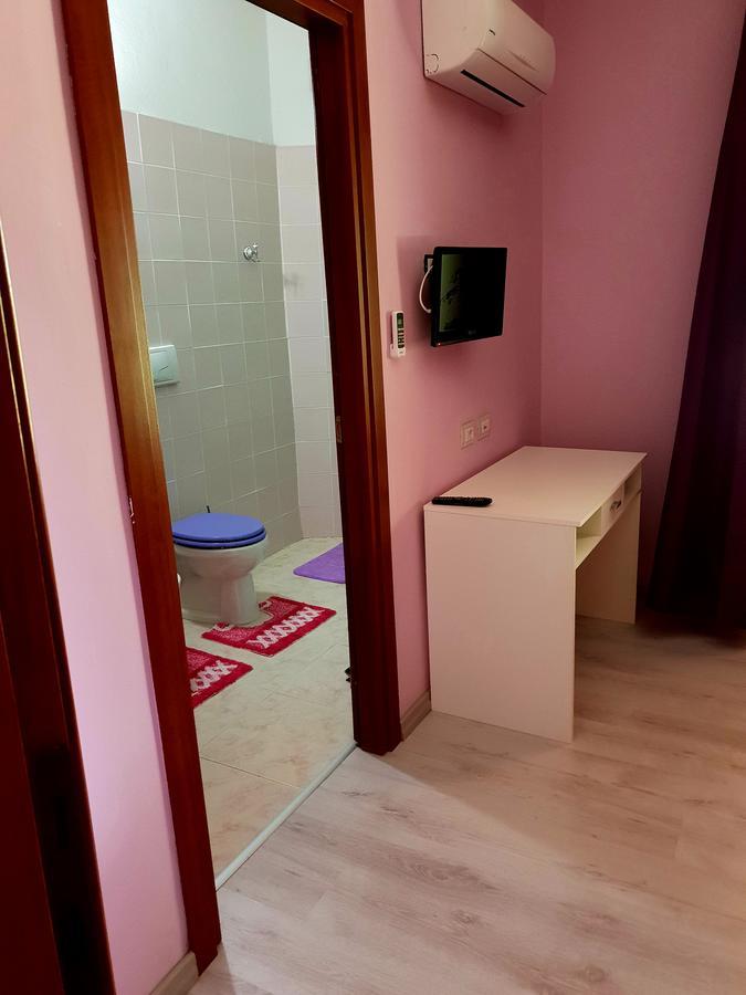 Is Tanas Bed and Breakfast Serdiana Exteriör bild